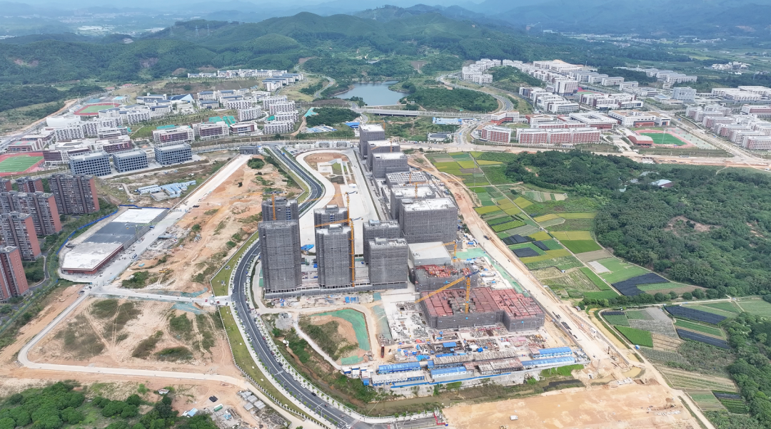 加速低空經濟高飛 | 海格天騰信息産業基地(dì / de)三區主體結構完工（信息産業基地(dì / de)）