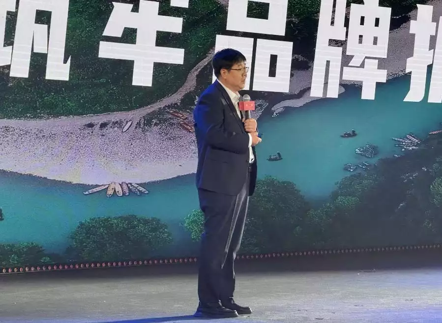 春糖現場｜酒鬼酒總經理程軍首秀：堅持精品酒企戰略，SKU要(yào / yāo)減少50%中國(guó)曆史上(shàng)傳奇的(de)七大(dà)人(rén)物：袁天罡第三，諸葛亮第六，誰第一(yī / yì ／yí)？（産品經理）酒鬼酒彭程，